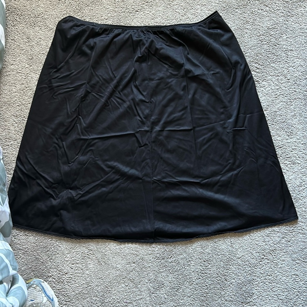 Vanity Fair XXL Black Half Slip